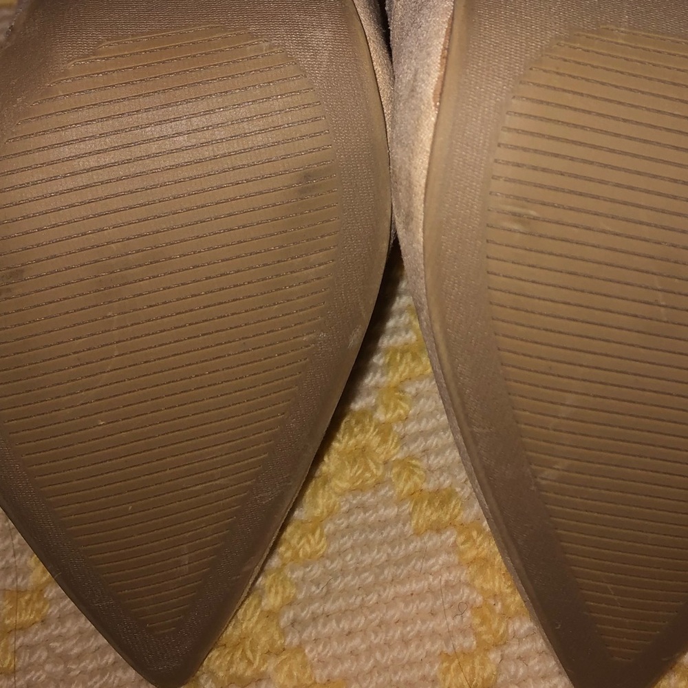 Heels - Picture 4 of 6